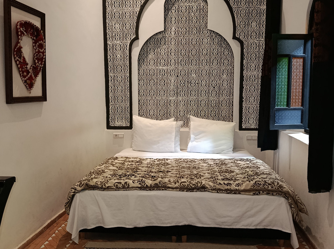Riad Zyna主图