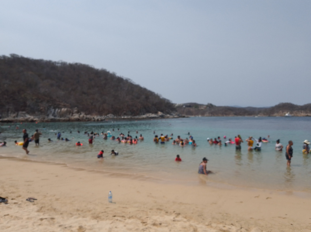 Playa La Entrega景点图片