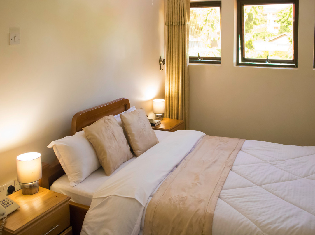 Mbale酒店住宿-Crown Suites Hotel