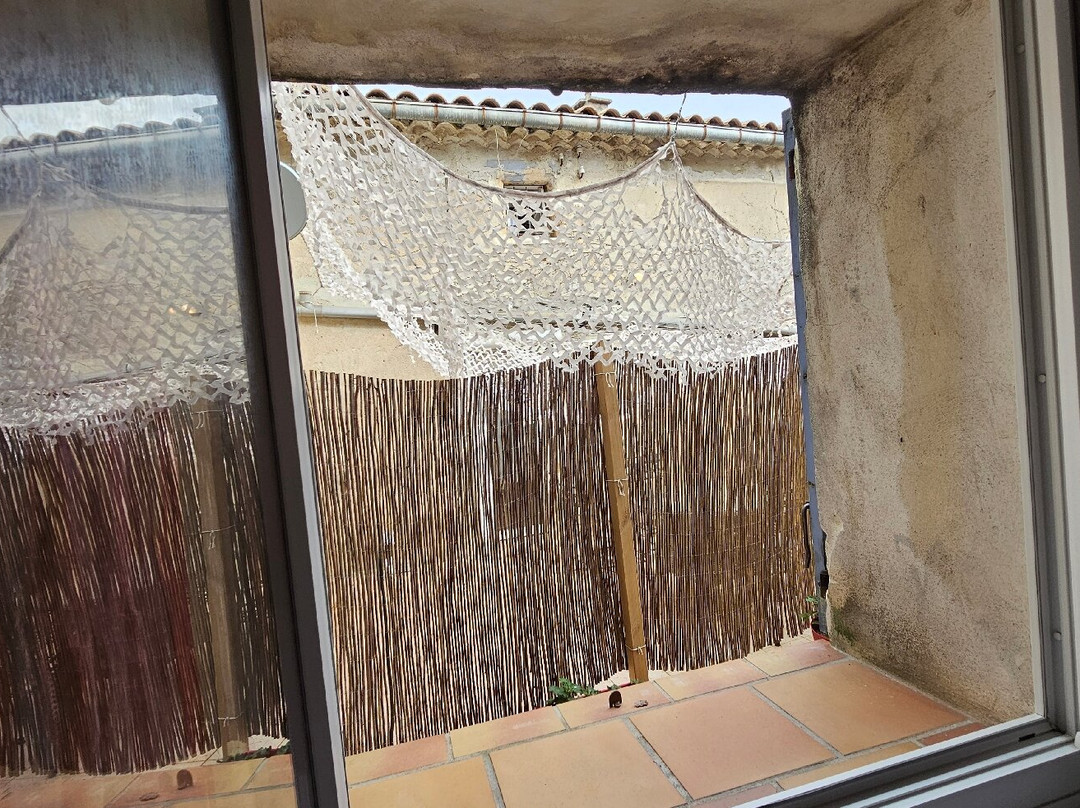 莱斯奎尔酒店主图