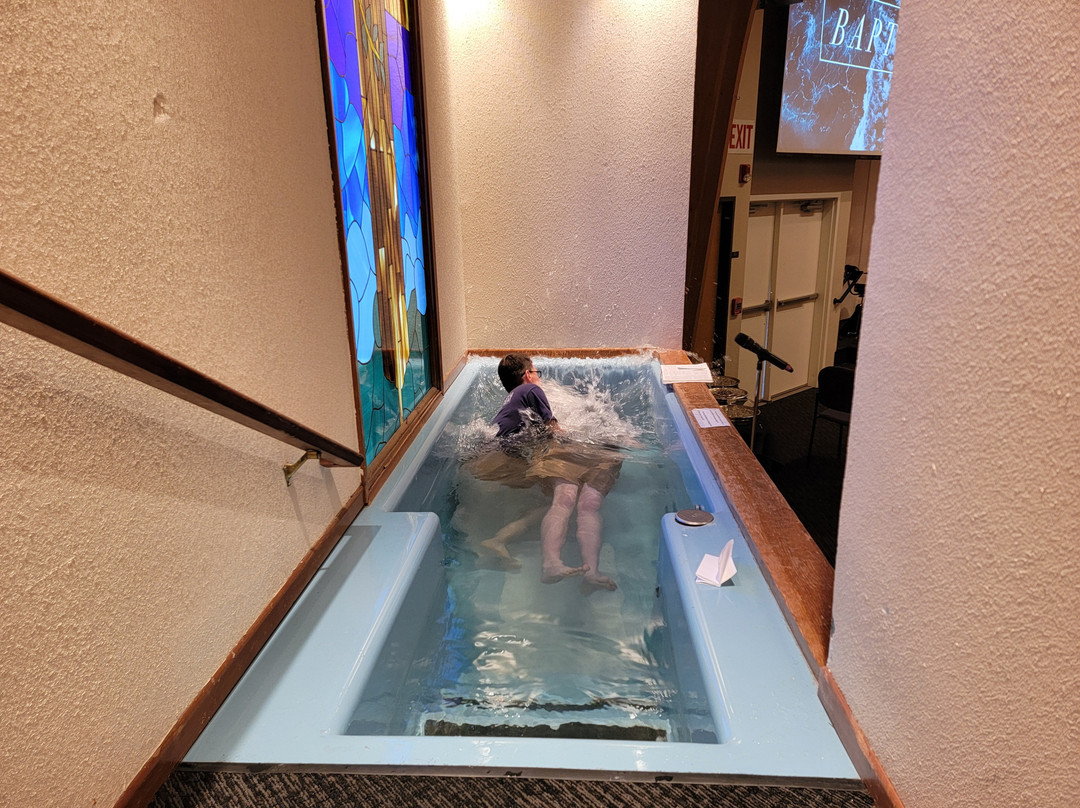 Southwest Hills Baptist Church景点图片