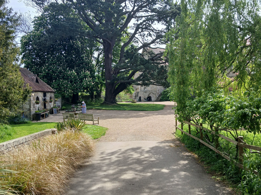 Michelham Priory House & Gardens景点图片