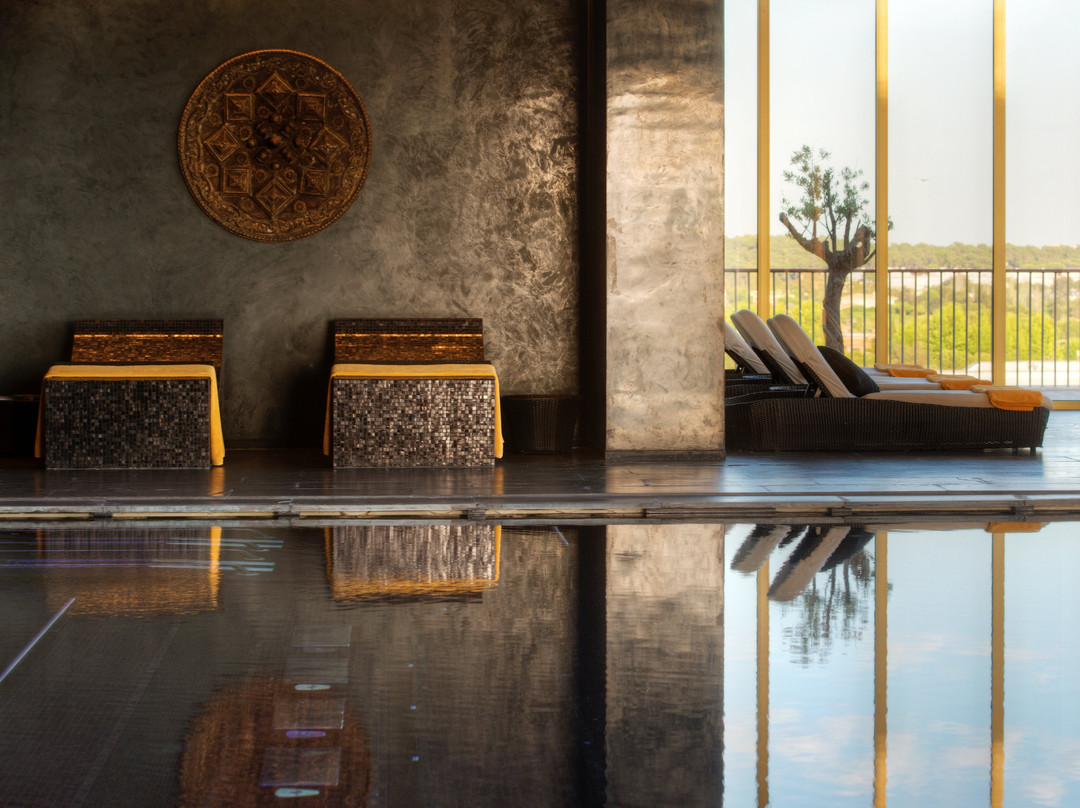 Victoria Golf Resort & Spa