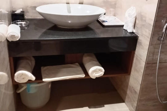 Hotel Four Element主图