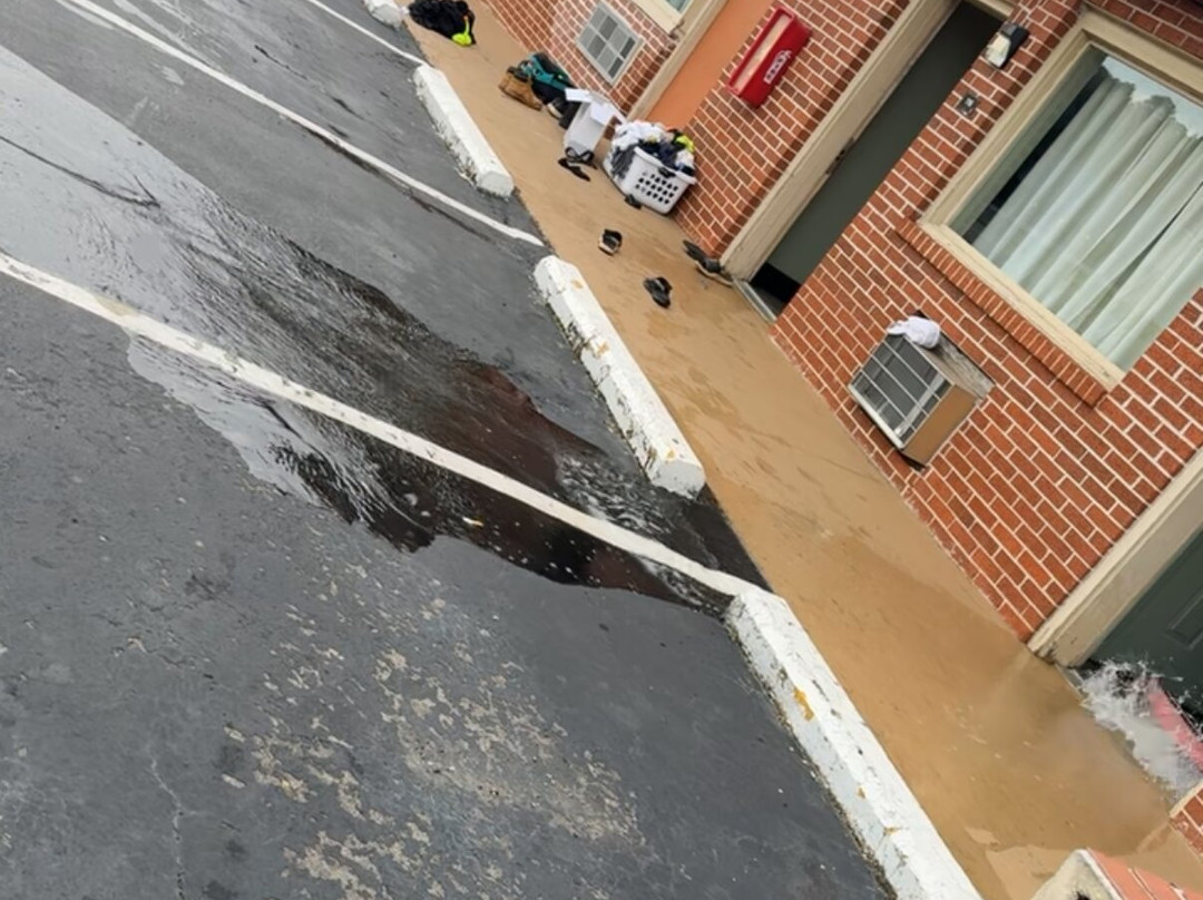 Scottish Inns & Suites Dayton主图