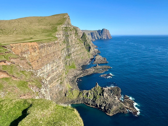 Eggjarnar-Vagur必去景点