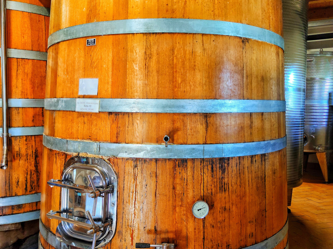 Cantina Luigi Giusti-Scapezzano必去景点