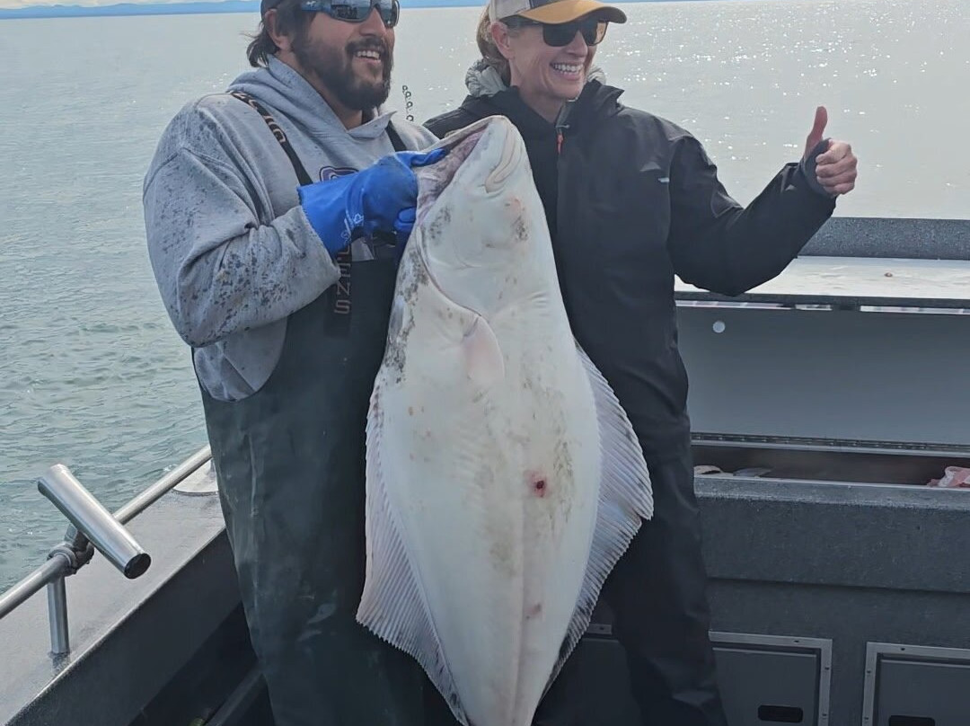 Reel 'Em Inn - Cook Inlet Charters-尼尔奇克必去景点