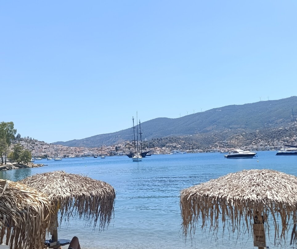 Mikro Neorio Bay-Poros必去景点