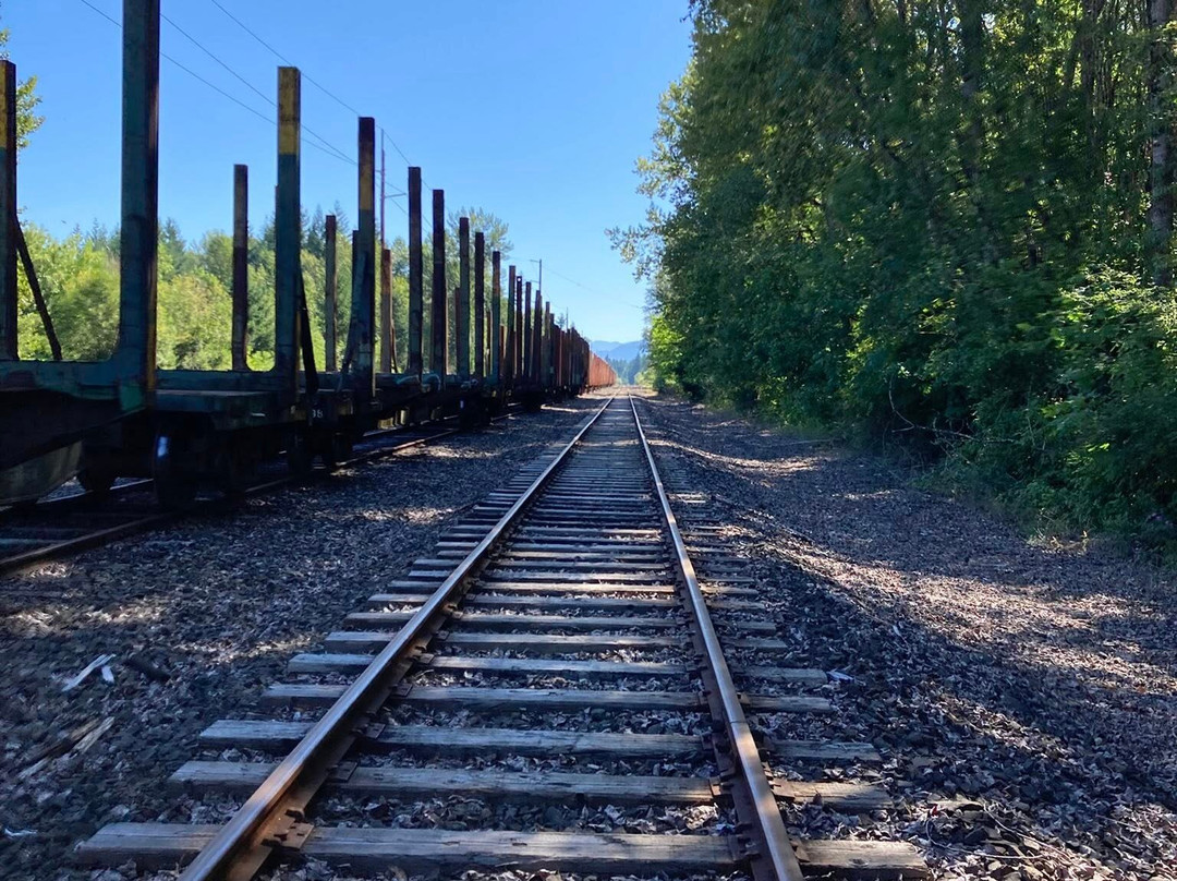 Santiam Excursions-Lebanon必去景点