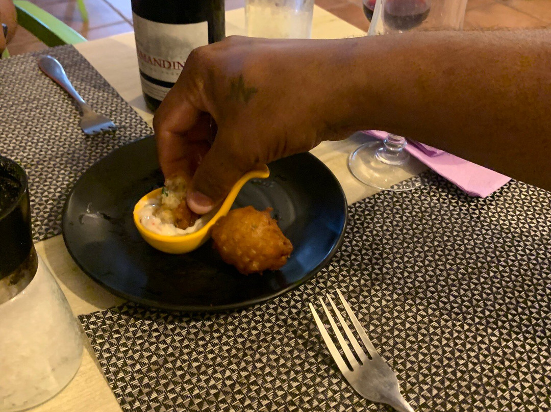 Anse Trabaud-Sainte-Anne必去景点