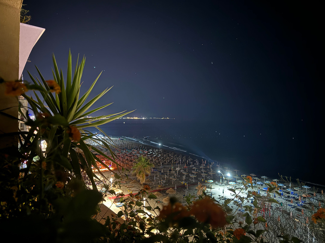 Royal G Deluxe Hotel & Spa