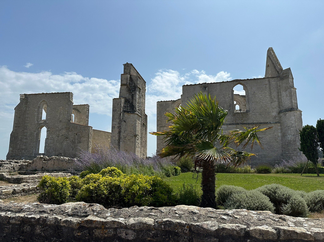Abbaye des Chateliers-La Flotte必去景点