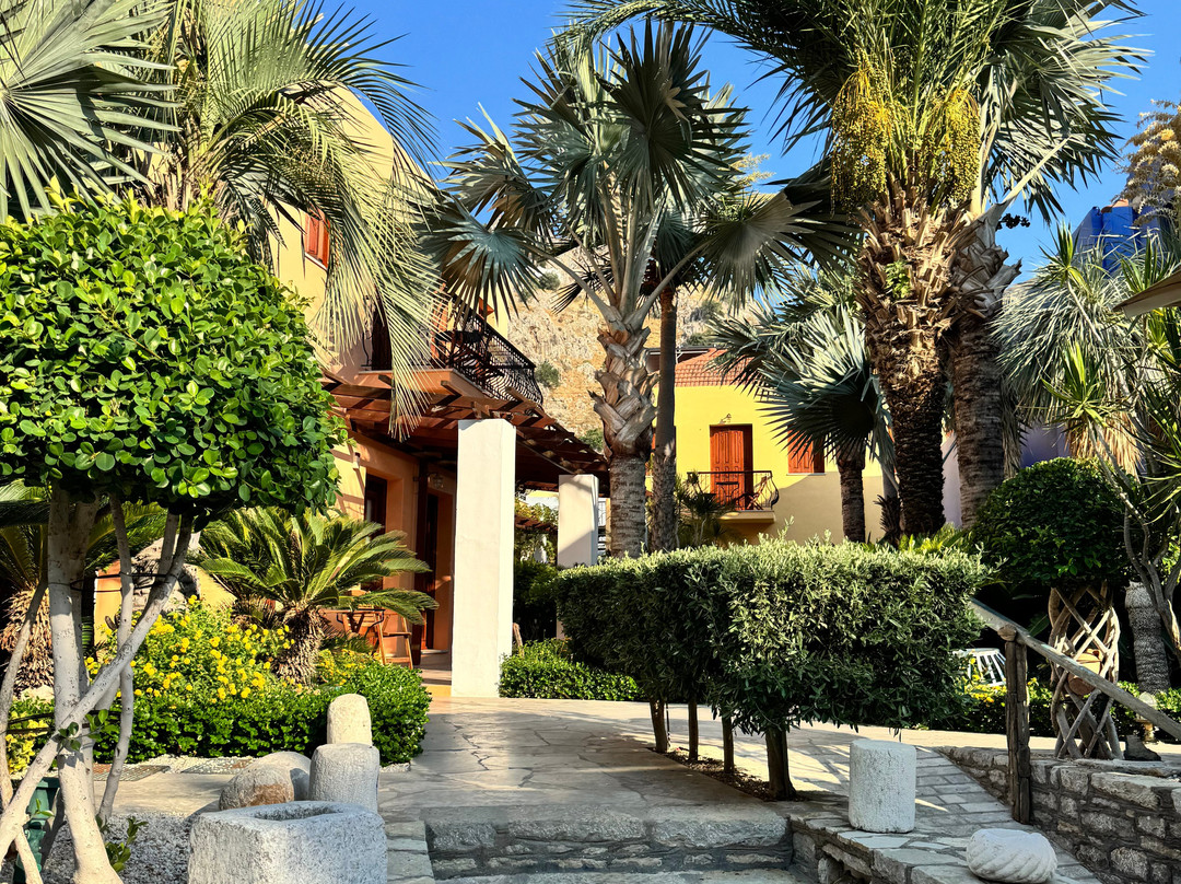 Agios Georgios Dysalona Beach-Symi必去景点