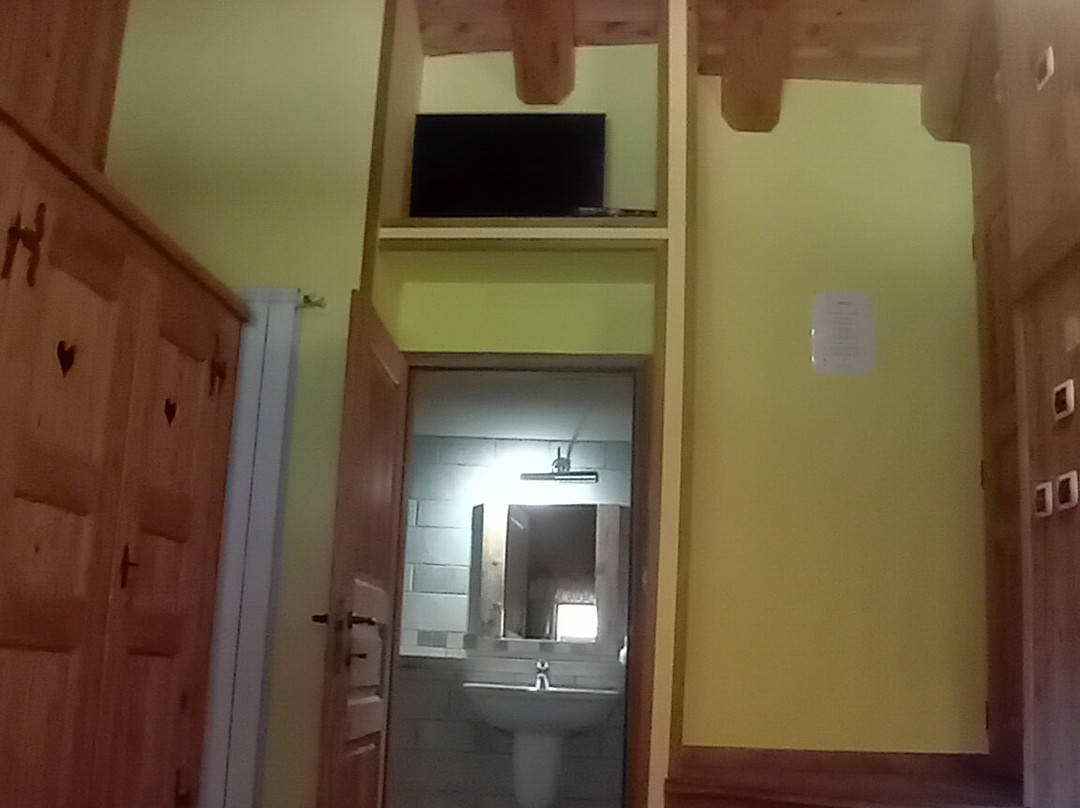 Rifugio L'Aroula主图