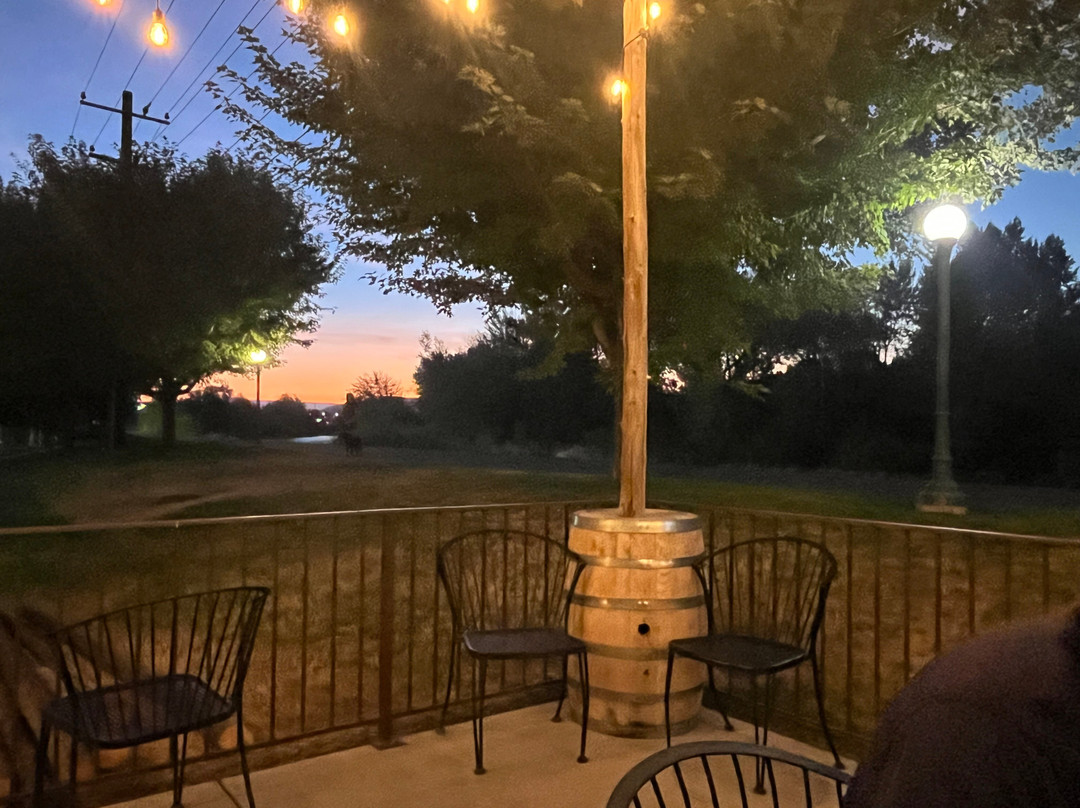 Oxford Suites Yakima主图