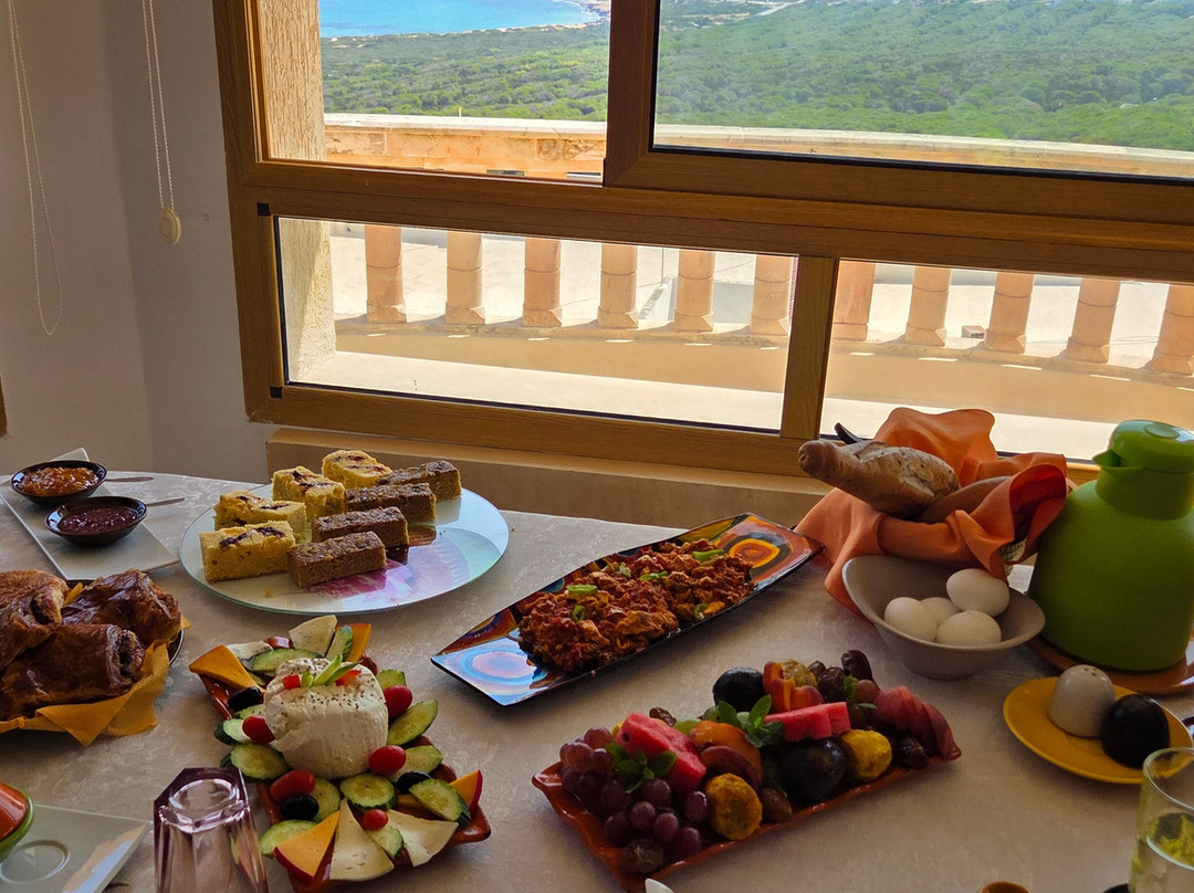 Cap Blanc Guest House "Arts & Culture Events"主图