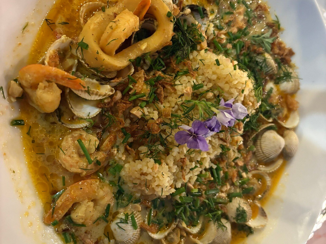 Domaine Riere Cadene-佩皮尼昂必去景点