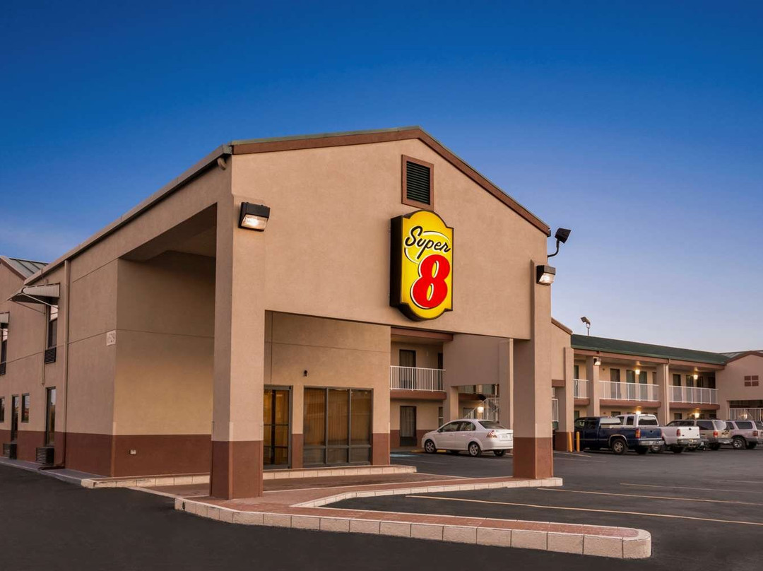 Super 8 by Wyndham Hattiesburg North