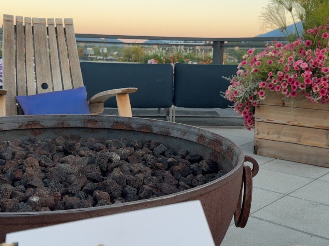 The Firebrand Hotel主图