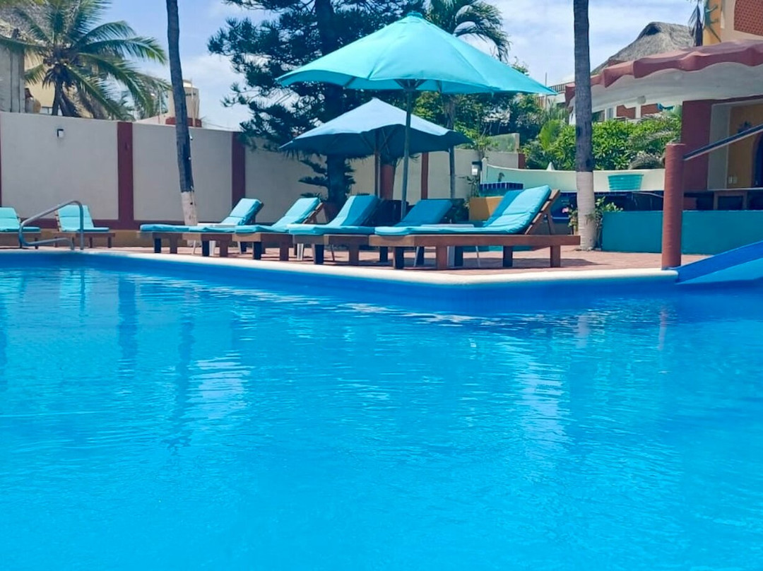 La Paloma Oceanfront Retreat主图