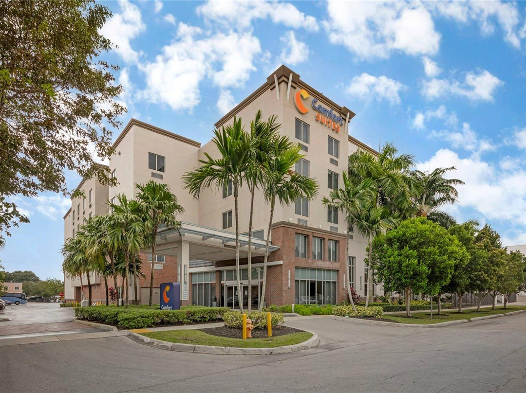 海厄利亚酒店住宿-迈阿密机场北舒适套房酒店