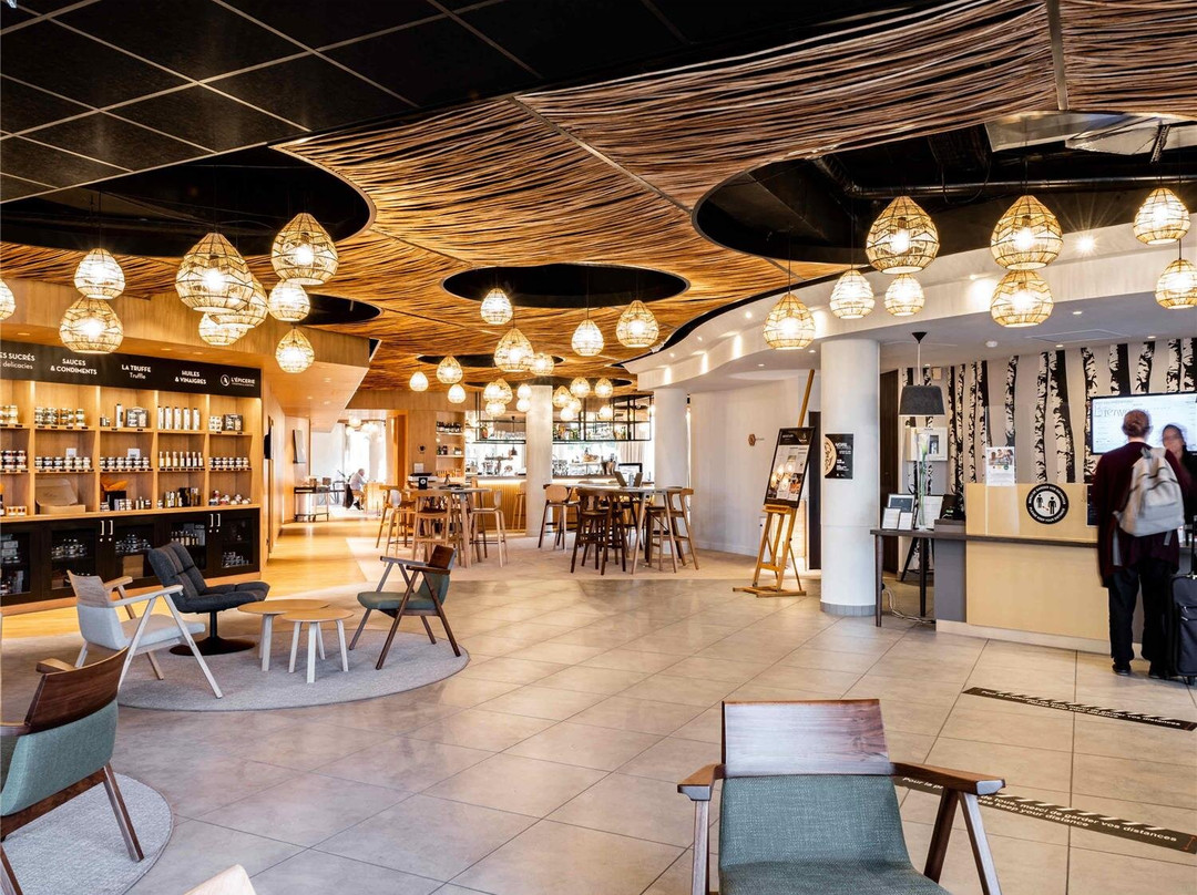 Saint-Sauveur酒店住宿-A L'Epicerie - Mercure Compiegne Sud