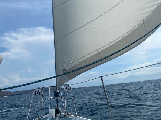 Coromuel Charters-拉巴斯必去景点