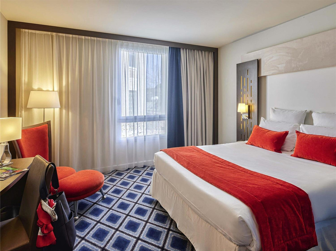 Mercure Chartres Centre Cathedrale