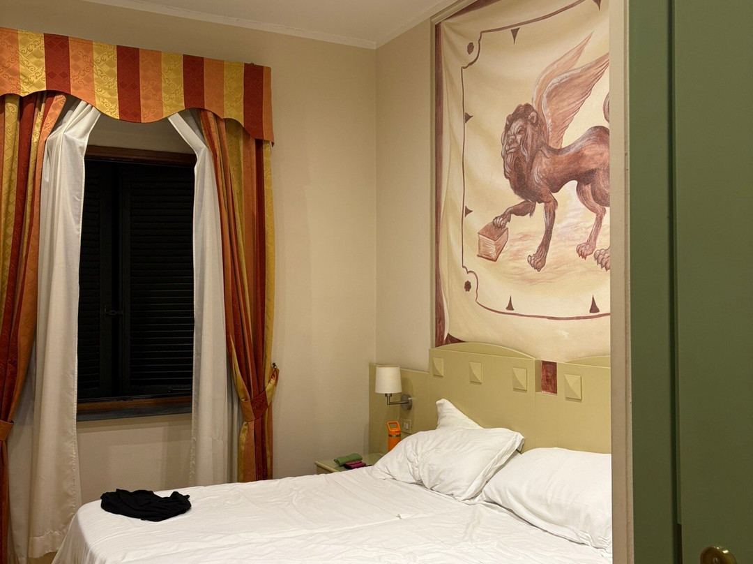 波罗格纳酒店主图