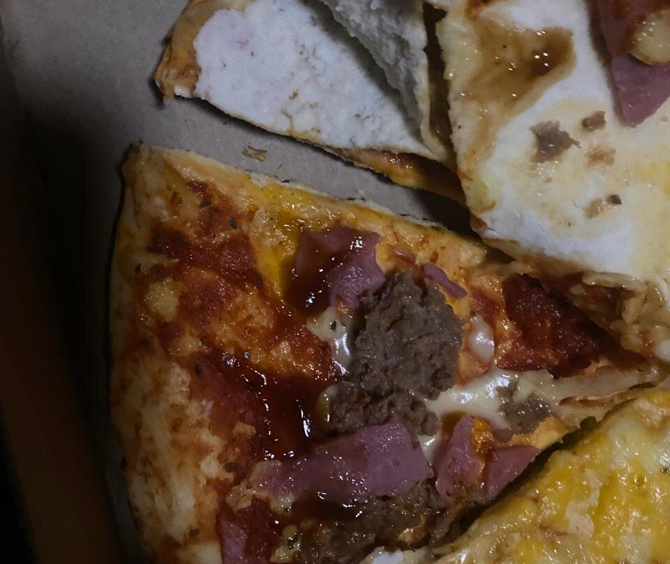 Debonairs Pizza