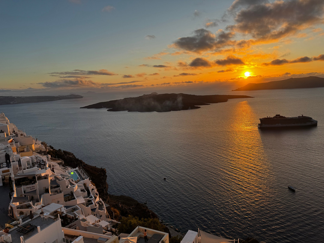 Santo Luxury Escape-Emporio必去景点