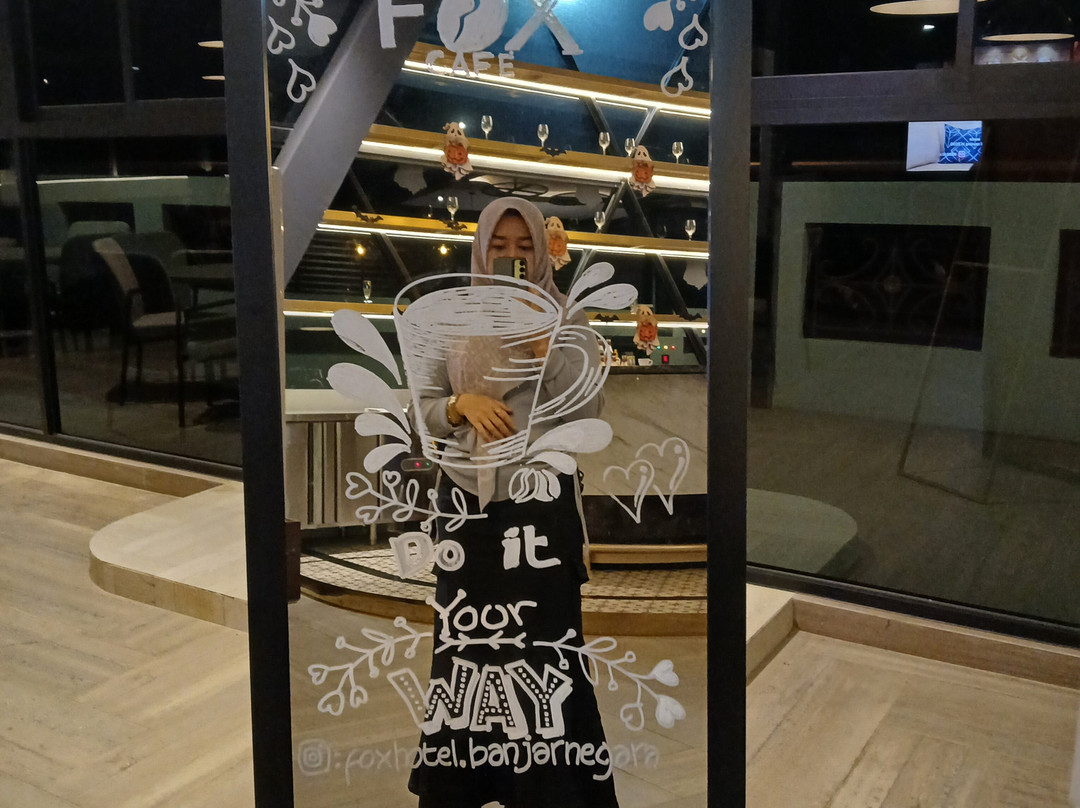 FOX Harris Hotel & Conventions Banjarnegara主图