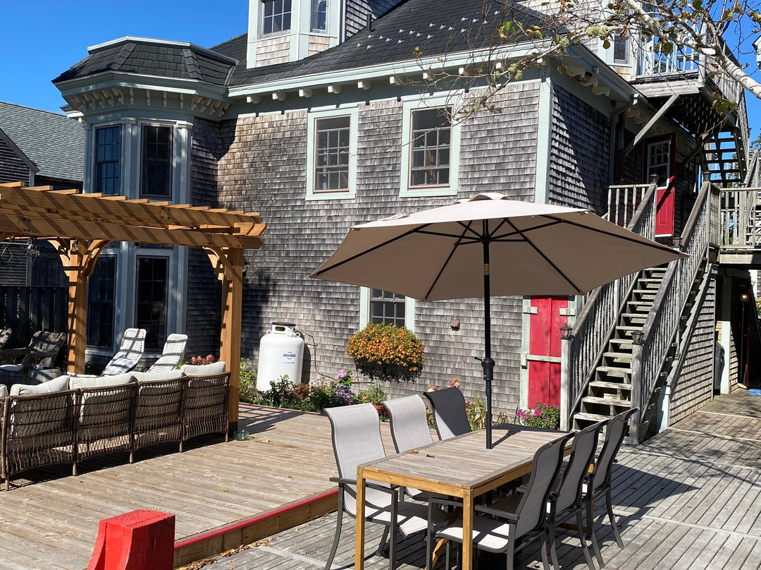 The Cooper's Inn主图