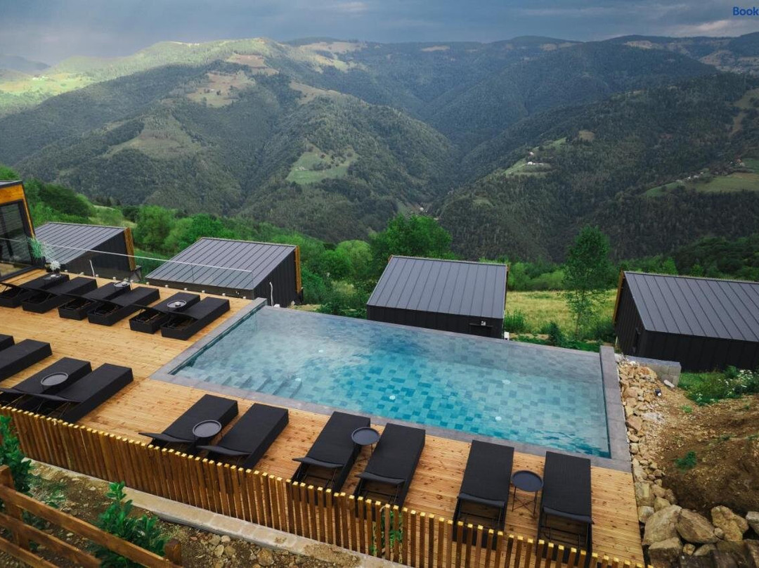 The Altitude Cabin Resort