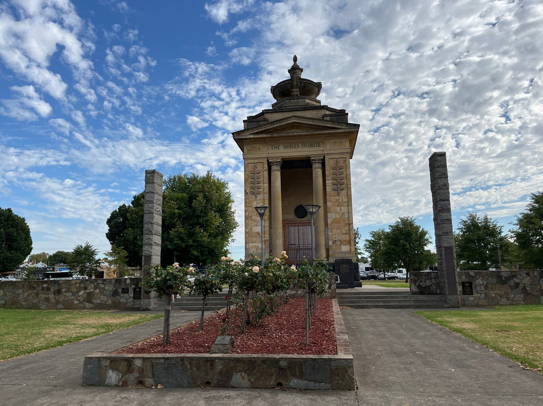 Memorial Square-科拉克必去景点