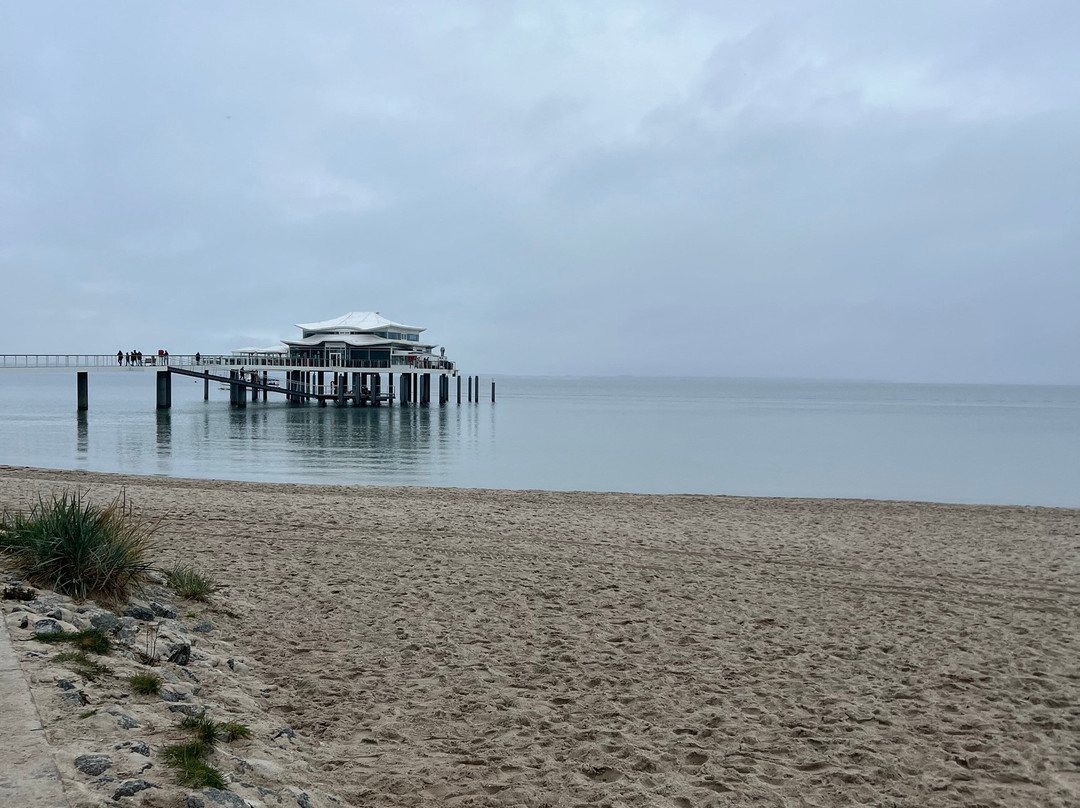 Seeschlösschenbrücke-蒂门多佛海滩必去景点