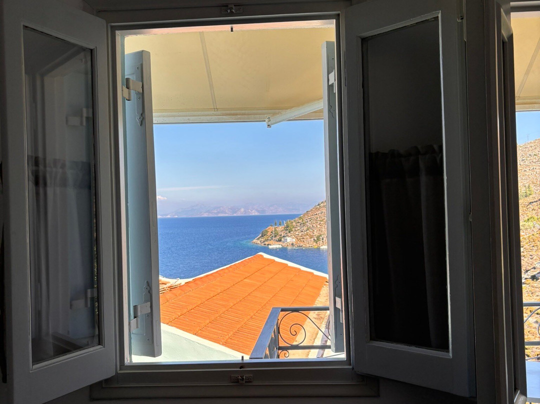 Niriides Hotel & Apartments主图