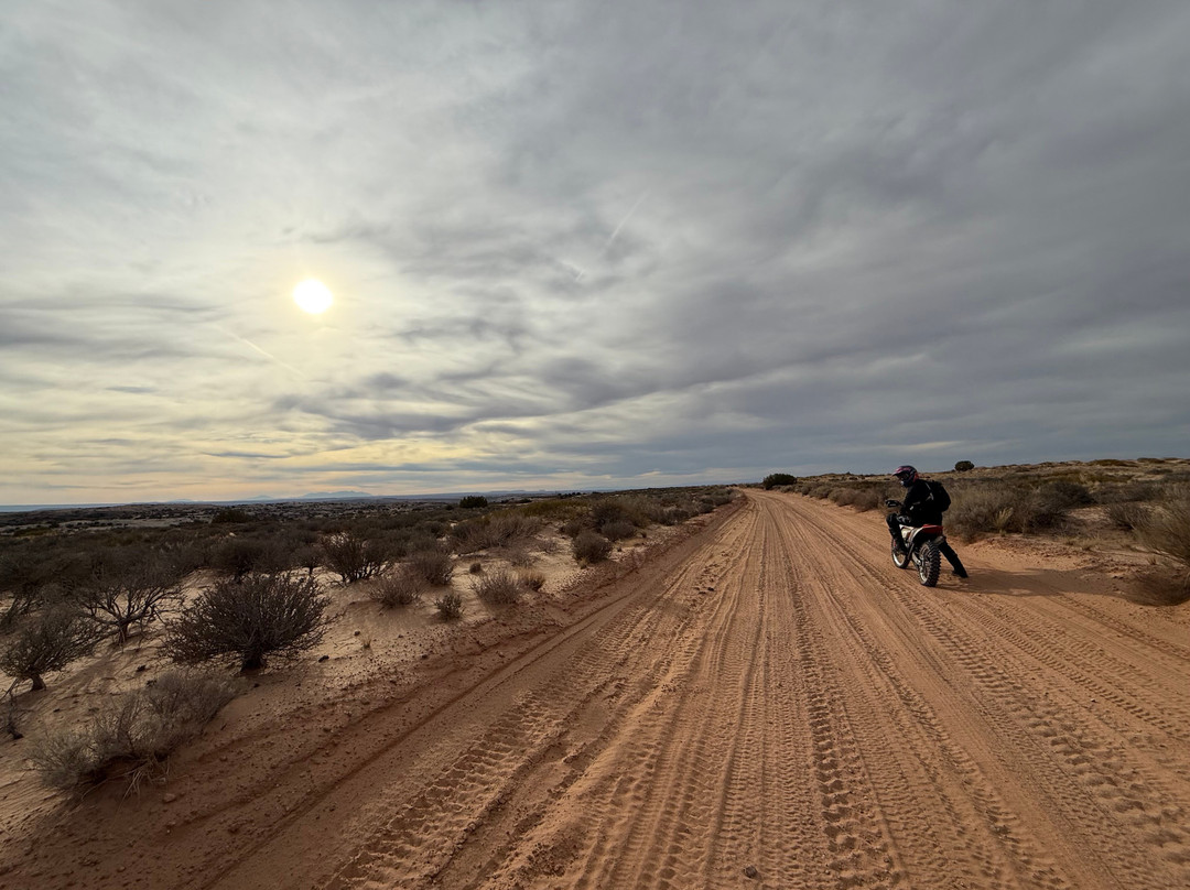 Ride Moab Industries Motorcycle Rentals, Tours & Training-莫阿布必去景点