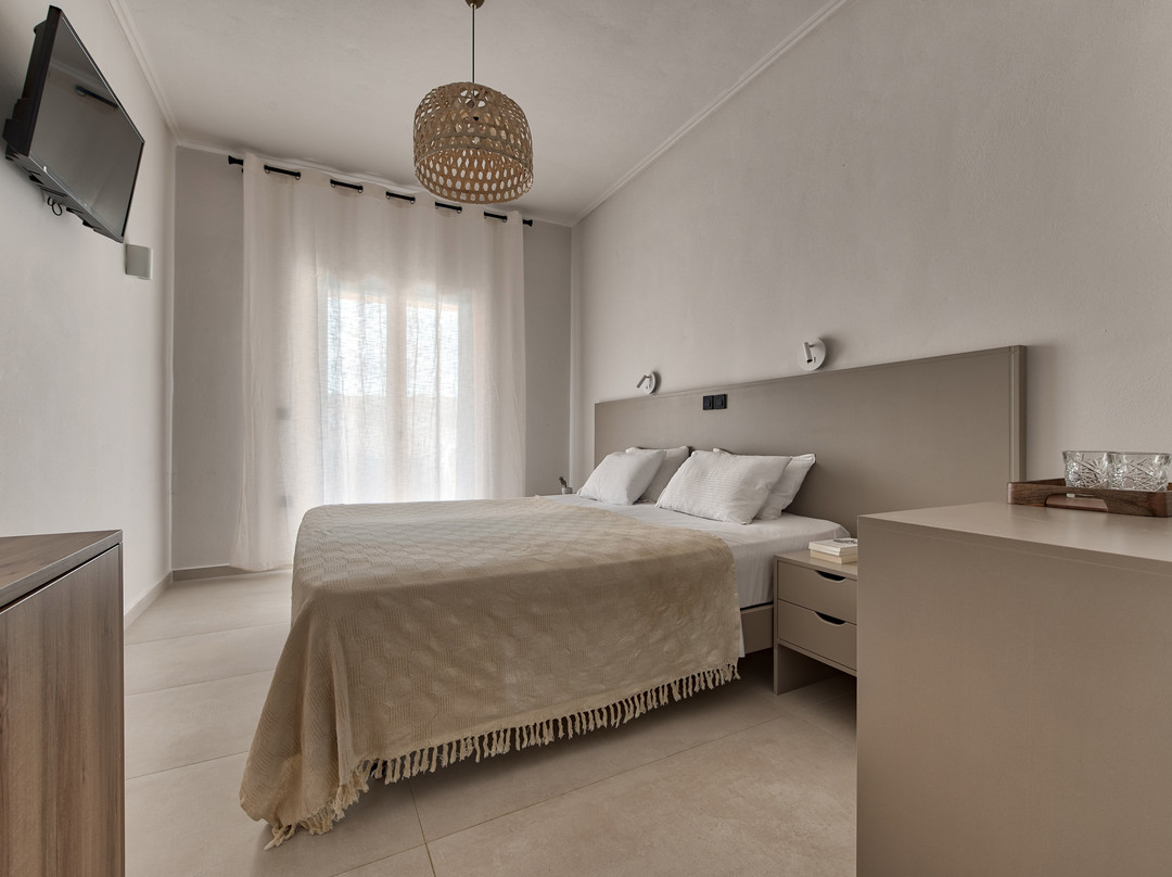 艾克勒索特泽菲罗斯宾馆主图