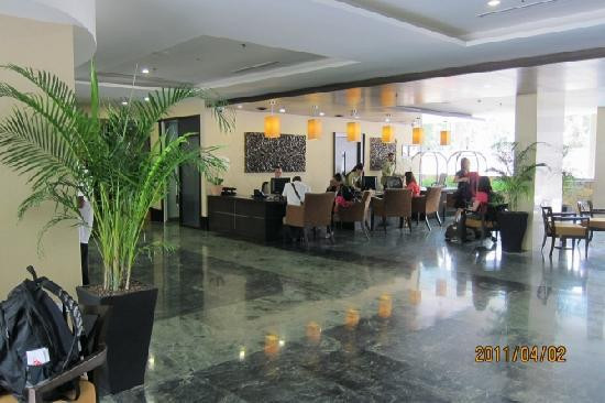 迈可赛套房酒店主图