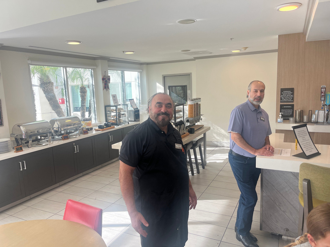 阿纳海姆/花园树林希尔顿花园酒店主图