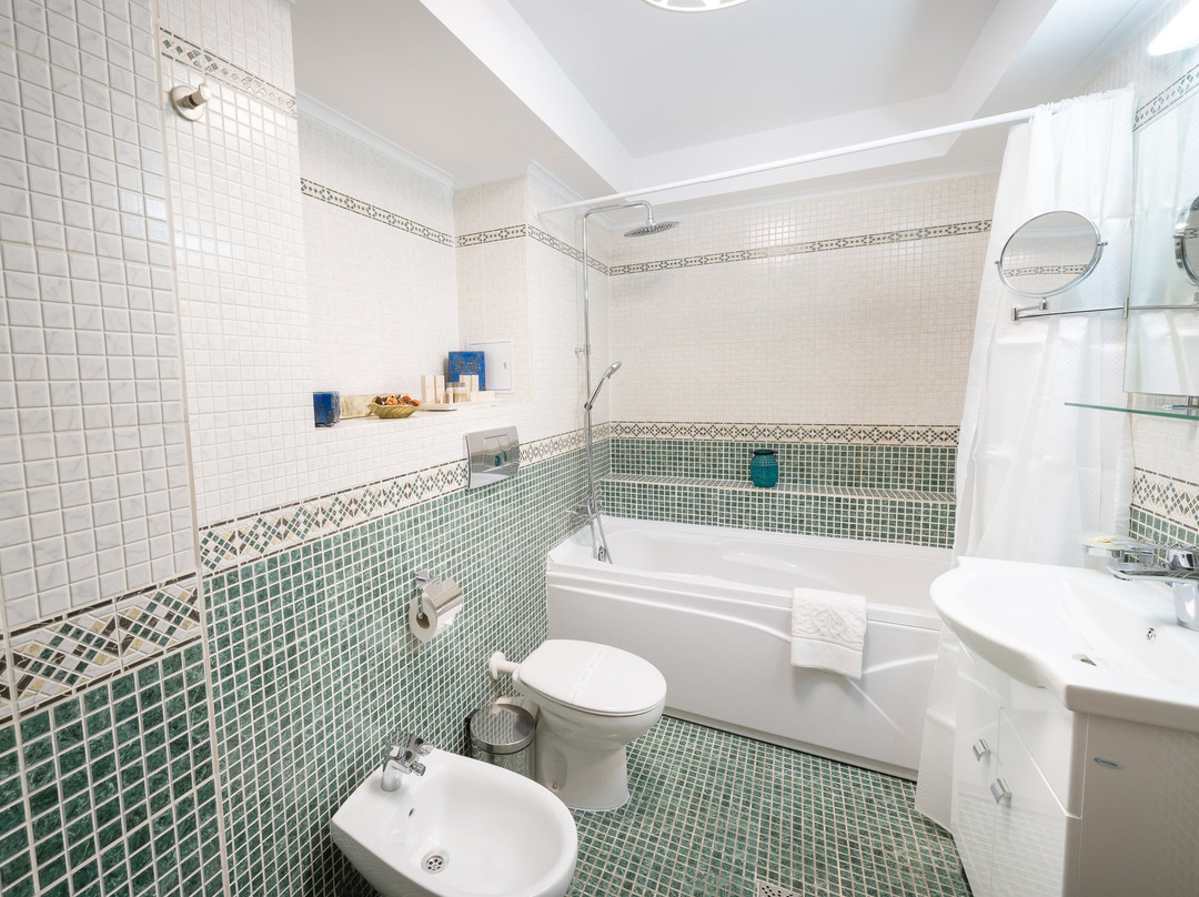 Phoenicia Comfort Hotel主图