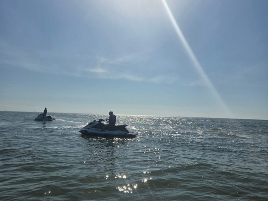 Holiday Water Sports-迈尔斯堡海滩必去景点