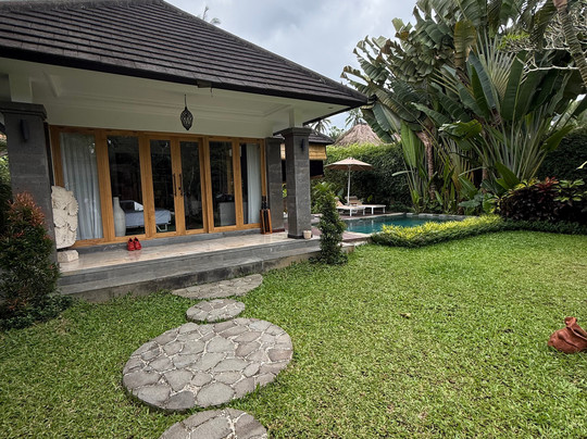 乌布苏亚拉空气豪华别墅主图