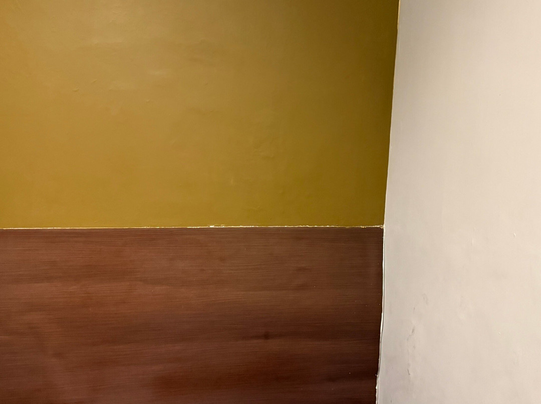 New Surya Hotel主图