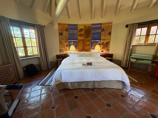 太阳与月亮山林小屋主图