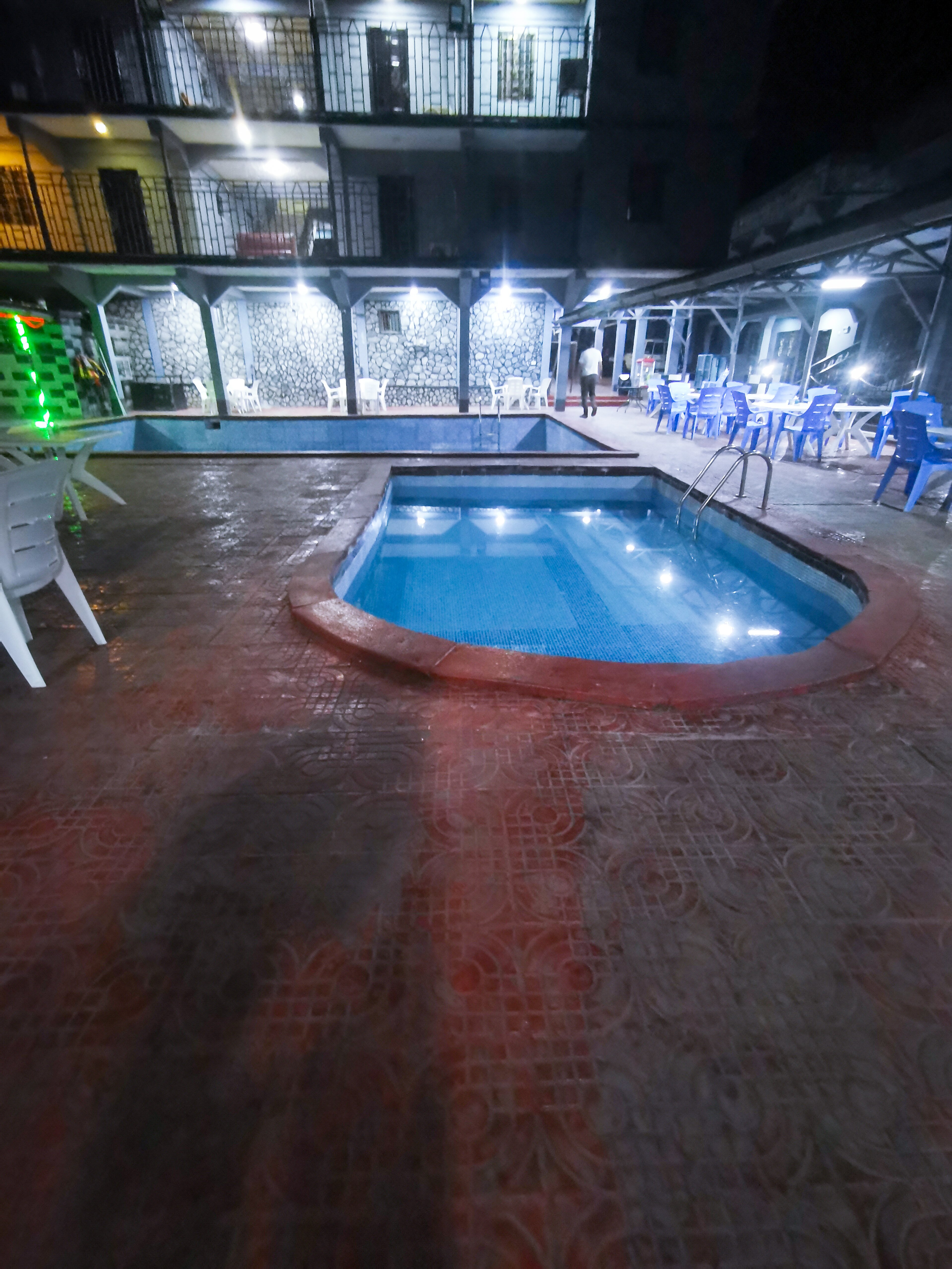 Dohas Hotel And Restaurant-泳池