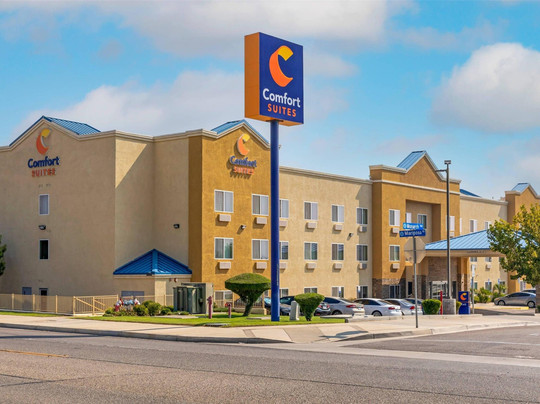 Adelanto酒店住宿-Comfort Suites Victorville-Hesperia