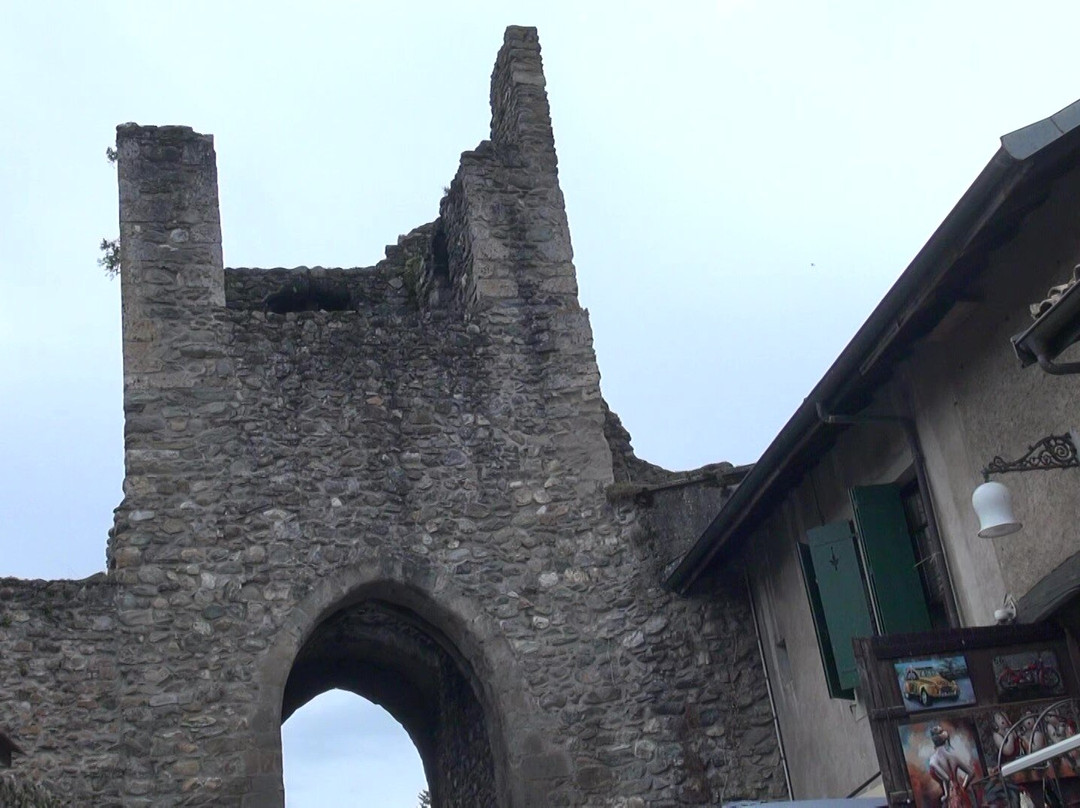 Porte de Nernier-伊瓦尔必去景点